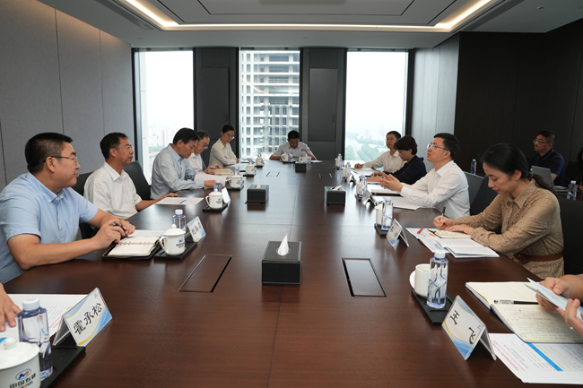 重慶市委常委、兩江新區黨工委書記羅蔺一行到訪中國有研